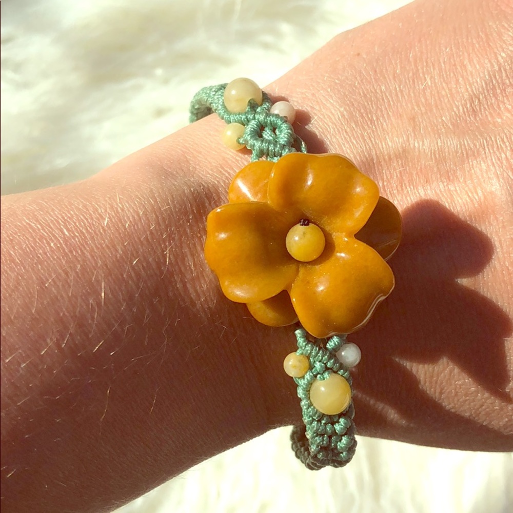 Hawaiian glass beaded bracelet
